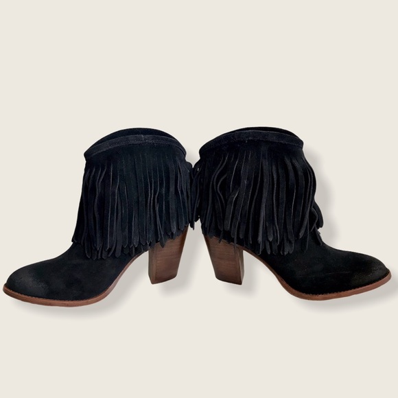 Bohemian Frye Ilana Fringe Short Cute Ankle Bootie - Picture 11 of 16